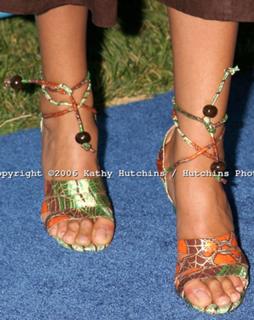 Gina Torres feet photo thumbnail