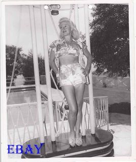 Ginger Rogers feet photo 12