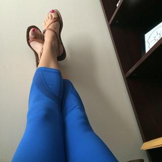 Ginger Zee feet photo thumbnail