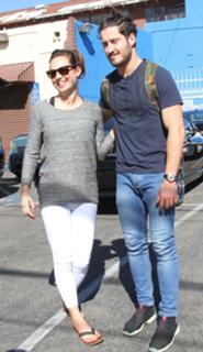 Ginger Zee feet photo thumbnail