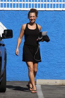 Ginger Zee feet photo thumbnail