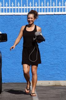 Ginger Zee feet photo thumbnail