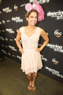 Ginger Zee feet photo thumbnail