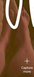 Ginger Zee feet photo thumbnail