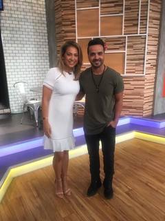 Ginger Zee feet photo thumbnail
