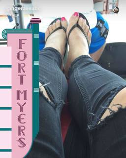 Ginger Zee feet photo thumbnail