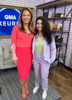 Ginger Zee feet photo thumbnail