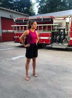 Ginger Zee feet photo thumbnail