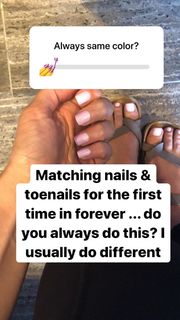 Ginger Zee feet photo thumbnail