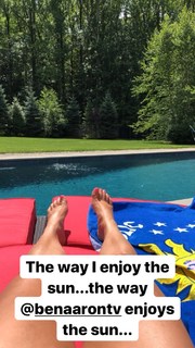 Ginger Zee feet photo thumbnail