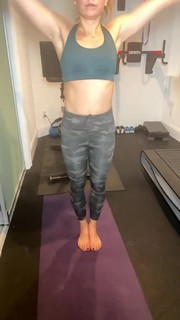 Ginger Zee feet photo thumbnail