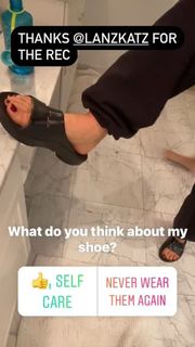 Ginger Zee feet photo thumbnail