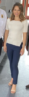 Ginger Zee feet photo thumbnail