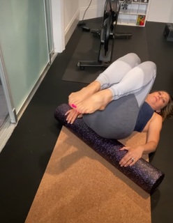 Ginger Zee feet photo thumbnail