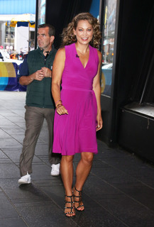 Ginger Zee feet photo thumbnail