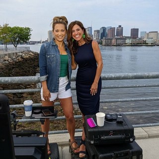 Ginger Zee feet photo thumbnail