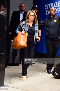 Ginger Zee feet photo thumbnail