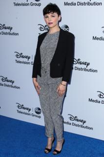 Ginnifer Goodwin feet photo thumbnail
