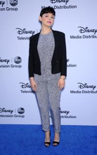 Ginnifer Goodwin feet photo thumbnail
