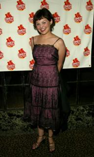 Ginnifer Goodwin feet photo thumbnail