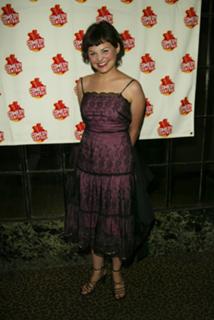 Ginnifer Goodwin feet photo thumbnail