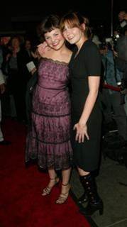 Ginnifer Goodwin feet photo thumbnail