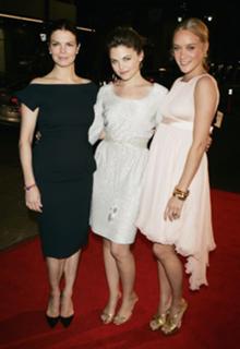 Ginnifer Goodwin feet photo thumbnail