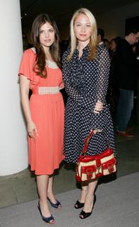 Ginnifer Goodwin feet photo thumbnail