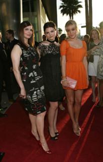 Ginnifer Goodwin feet photo thumbnail