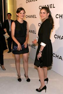 Ginnifer Goodwin feet photo thumbnail