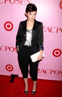 Ginnifer Goodwin feet photo thumbnail