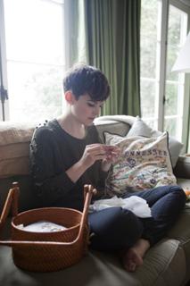 Ginnifer Goodwin feet photo thumbnail