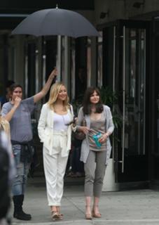 Ginnifer Goodwin feet photo thumbnail