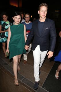 Ginnifer Goodwin feet photo thumbnail