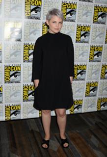 Ginnifer Goodwin feet photo thumbnail
