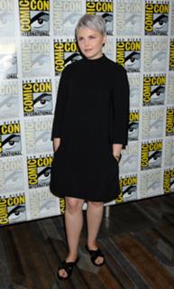 Ginnifer Goodwin feet photo thumbnail
