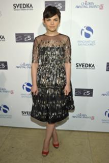 Ginnifer Goodwin feet photo thumbnail