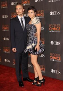 Ginnifer Goodwin feet photo thumbnail