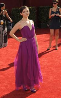 Ginnifer Goodwin feet photo thumbnail