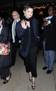 Ginnifer Goodwin feet photo thumbnail