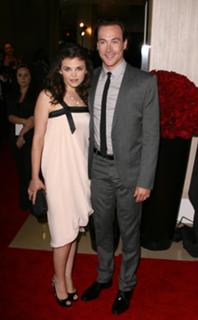 Ginnifer Goodwin feet photo thumbnail