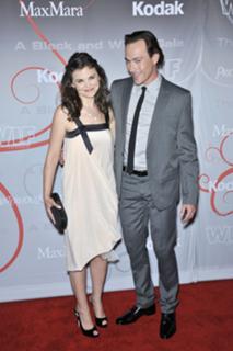 Ginnifer Goodwin feet photo thumbnail