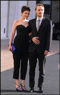 Ginnifer Goodwin feet photo thumbnail