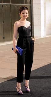 Ginnifer Goodwin feet photo thumbnail
