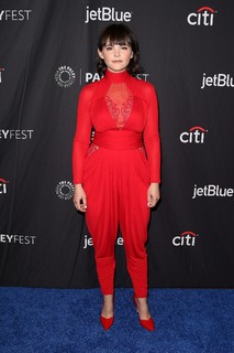 Ginnifer Goodwin feet photo thumbnail