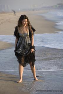 Ginnifer Goodwin feet photo thumbnail