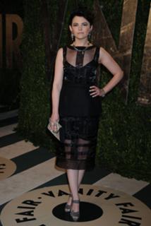 Ginnifer Goodwin feet photo thumbnail