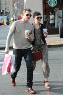 Ginnifer Goodwin feet photo thumbnail