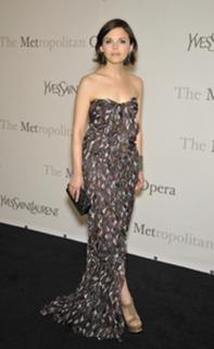 Ginnifer Goodwin feet photo thumbnail