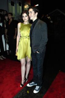 Ginnifer Goodwin feet photo thumbnail